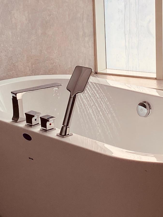 Hdb Hotel Sahafa فندق هدب الصحافه Riadh Exterior foto